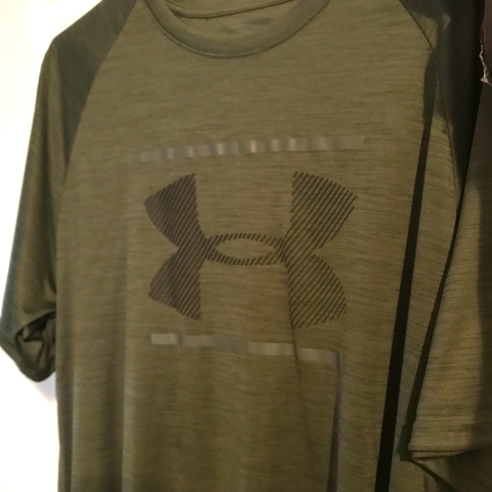 Under armor t shirt brand new